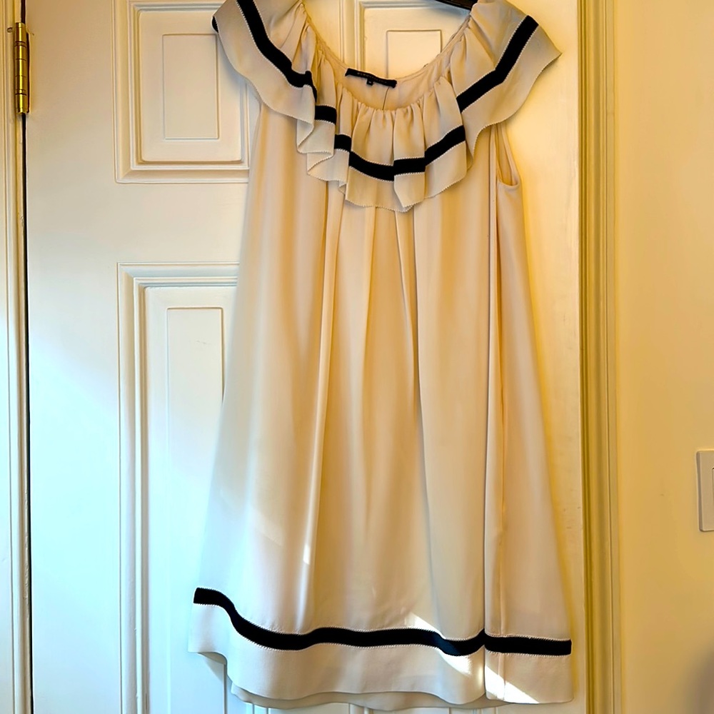 BCBGMAXAZRIA, Cream dress with black accents, size M, NEW WITH TAGS